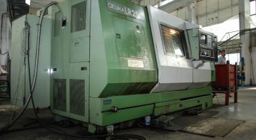Струг с програмно управление “Okuma LR 25M”